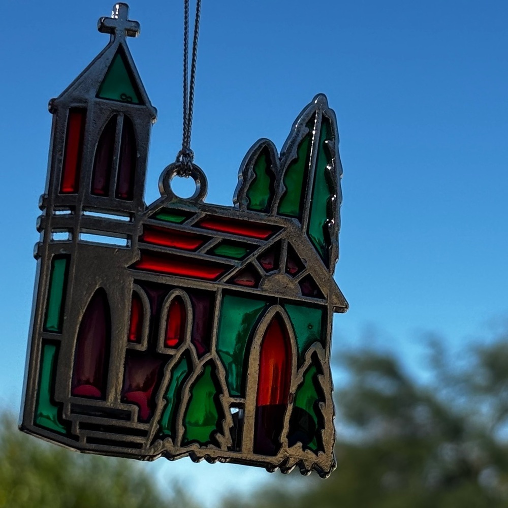 Vtg Christmas Russ Berrie & Co Stained Glass Metal Ornament Church Cathedral 3”